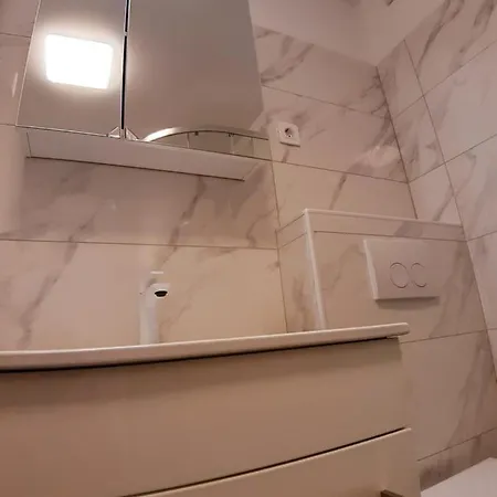 Luxury Sabadell - Located Apartment Split