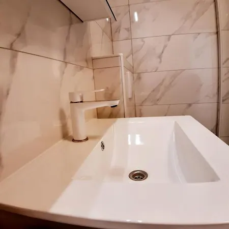 Luxury Sabadell - Located * Split